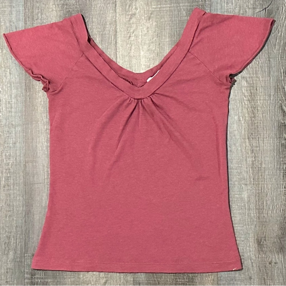 💞 Women’s Size XS Pink V-Neck Short Sleeved Flutter Sleeve Tee Shirt